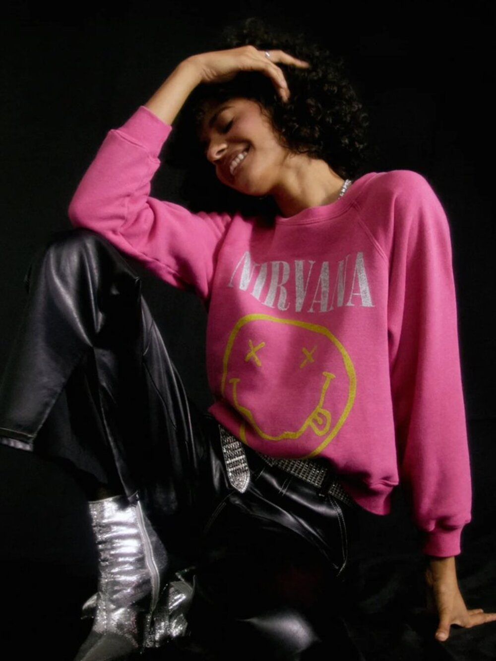Daydreamer Nirvana Smile Raglan Crewneck Sweatshirt Size XS